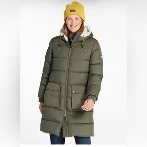 LL Bean Women’s Mountain Classic Down Coat, Sherpa-Lined - size L, kelp green